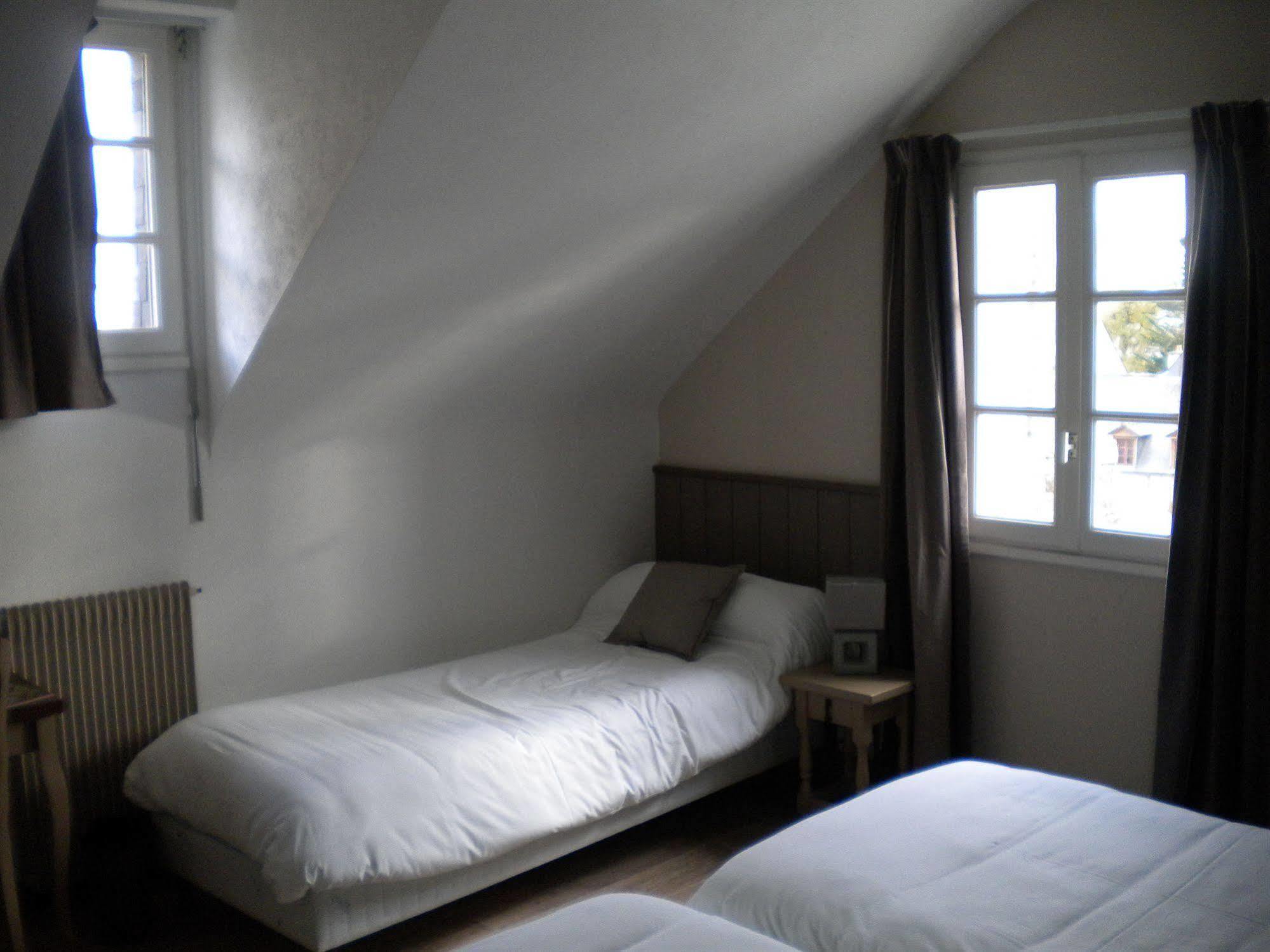 Contact Hotel - Hotel Le Lion D'Or Lamballe Luaran gambar