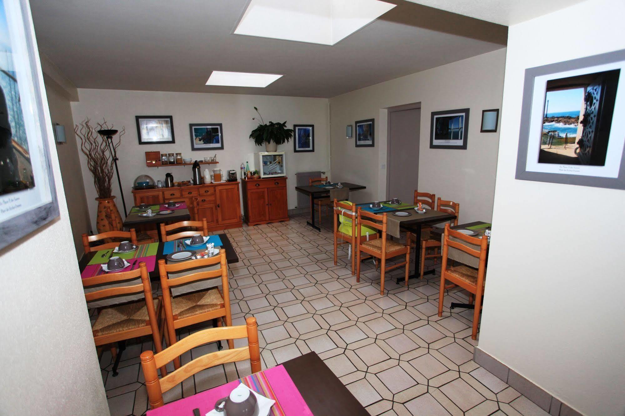 Contact Hotel - Hotel Le Lion D'Or Lamballe Luaran gambar